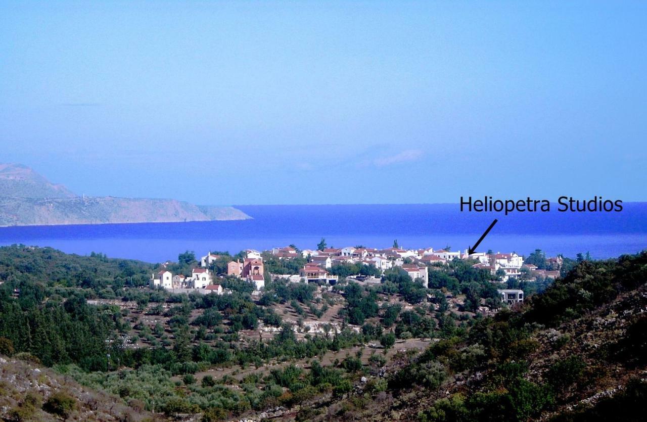 Heliopetra Independant Studios -Village Close To Beaches -Sharing A Large Pool Koprana Екстериор снимка